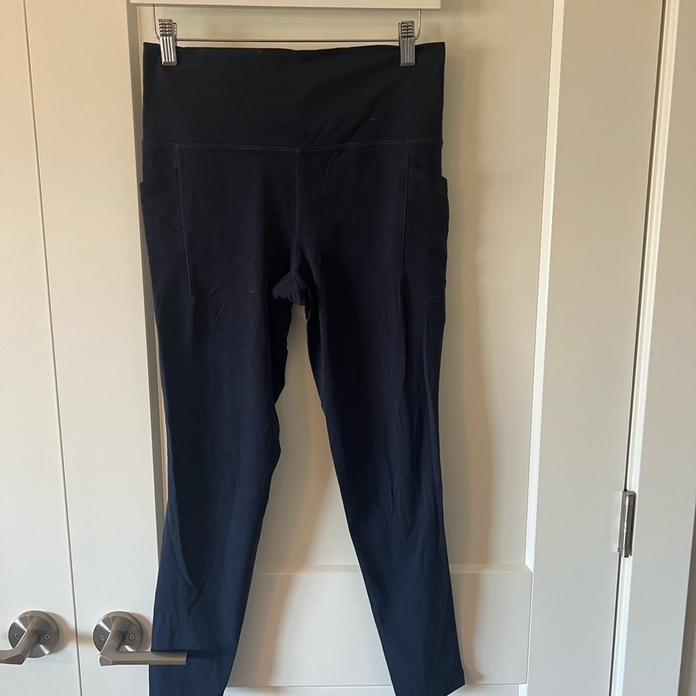 Athleta Salutation Stash Leggings - Navy